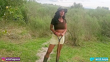 Campesina Colombiana Entrega Su Culo Perfecto A Cambio De Un Vaso De Agua Onlyfans Leaked Video